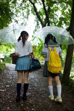 老中医用嘴排阴毒小雨